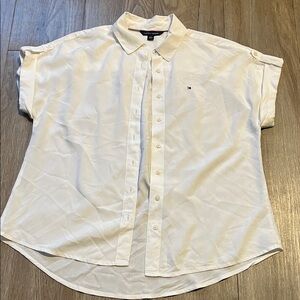 Tommy Hilfiger Off-White Short Sleeve Button Front Shirt